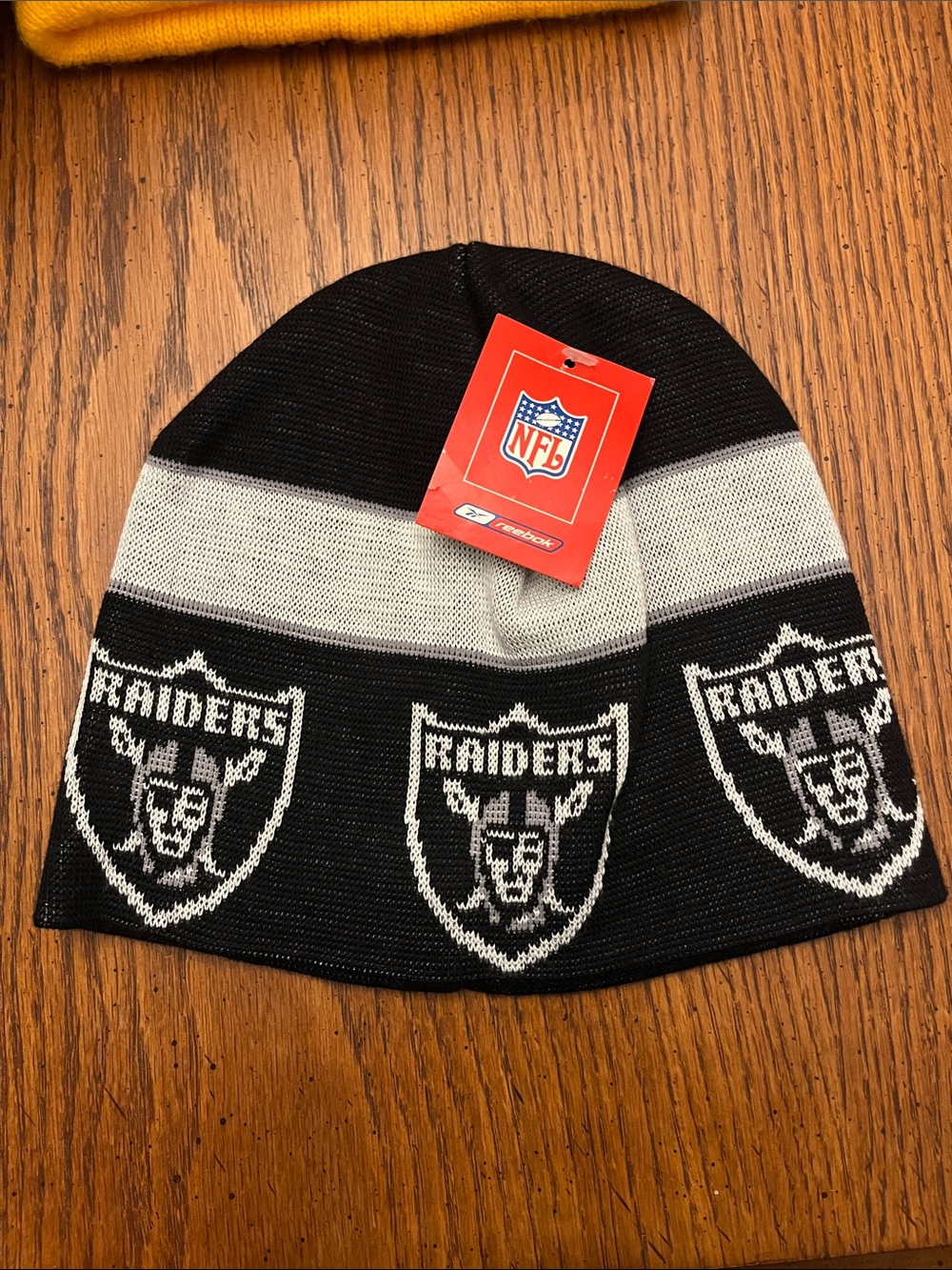 NFL Raiders Black & Gray Knit Beanie Hat